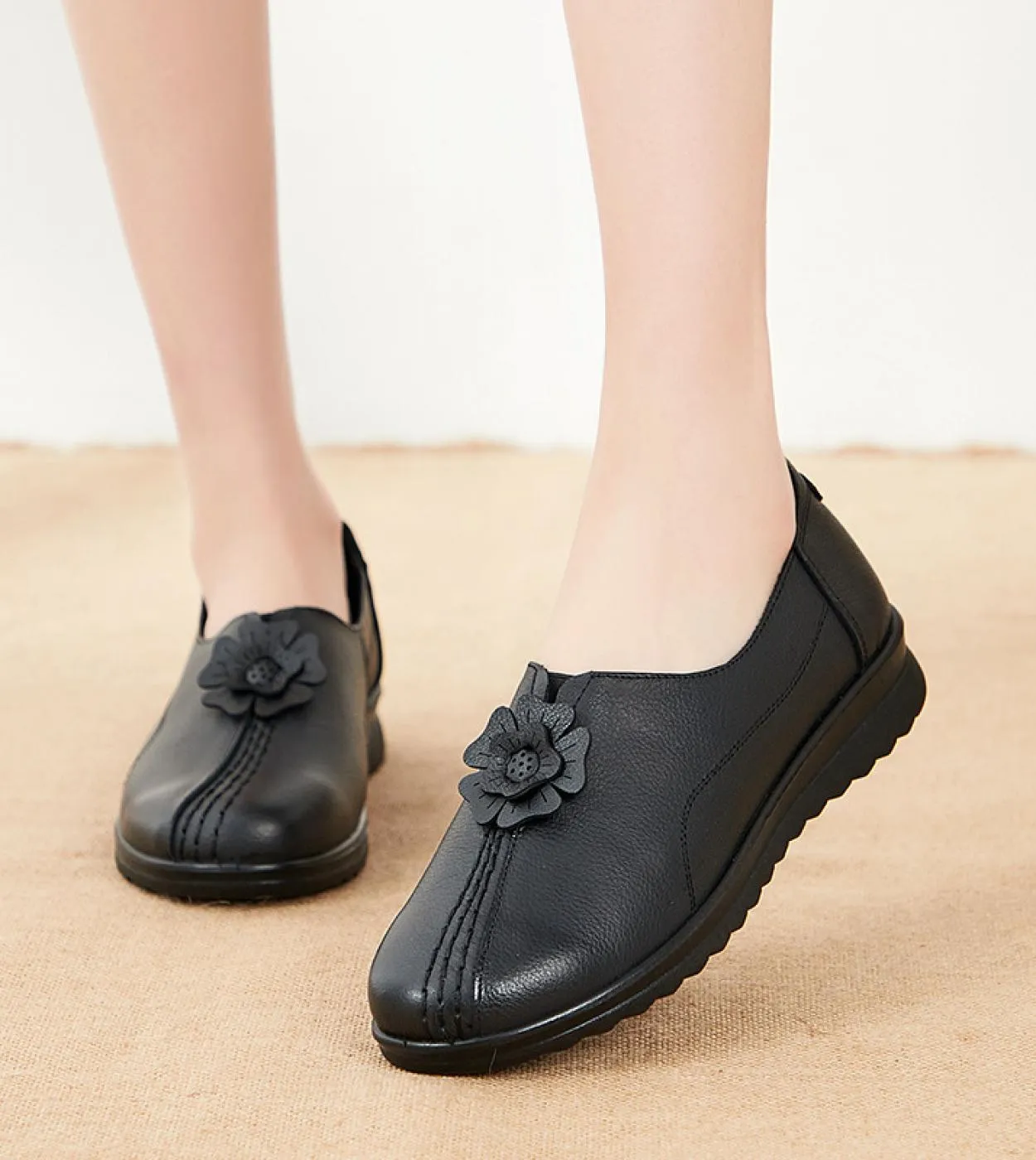 3541 Scarpe Slipon piatte da donna Spring Ladies Nuove scarpe casual in vera pelle per scarpe da ginnastica donna fiore moda fem