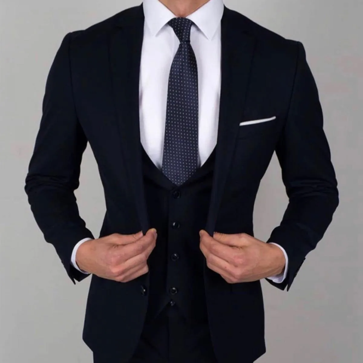 Abiti da uomo slim fit blu scuro scuro 3 pezzi Smoking da sposo per matrimonio Giacca da uomo con pantaloni Business Custom Fash