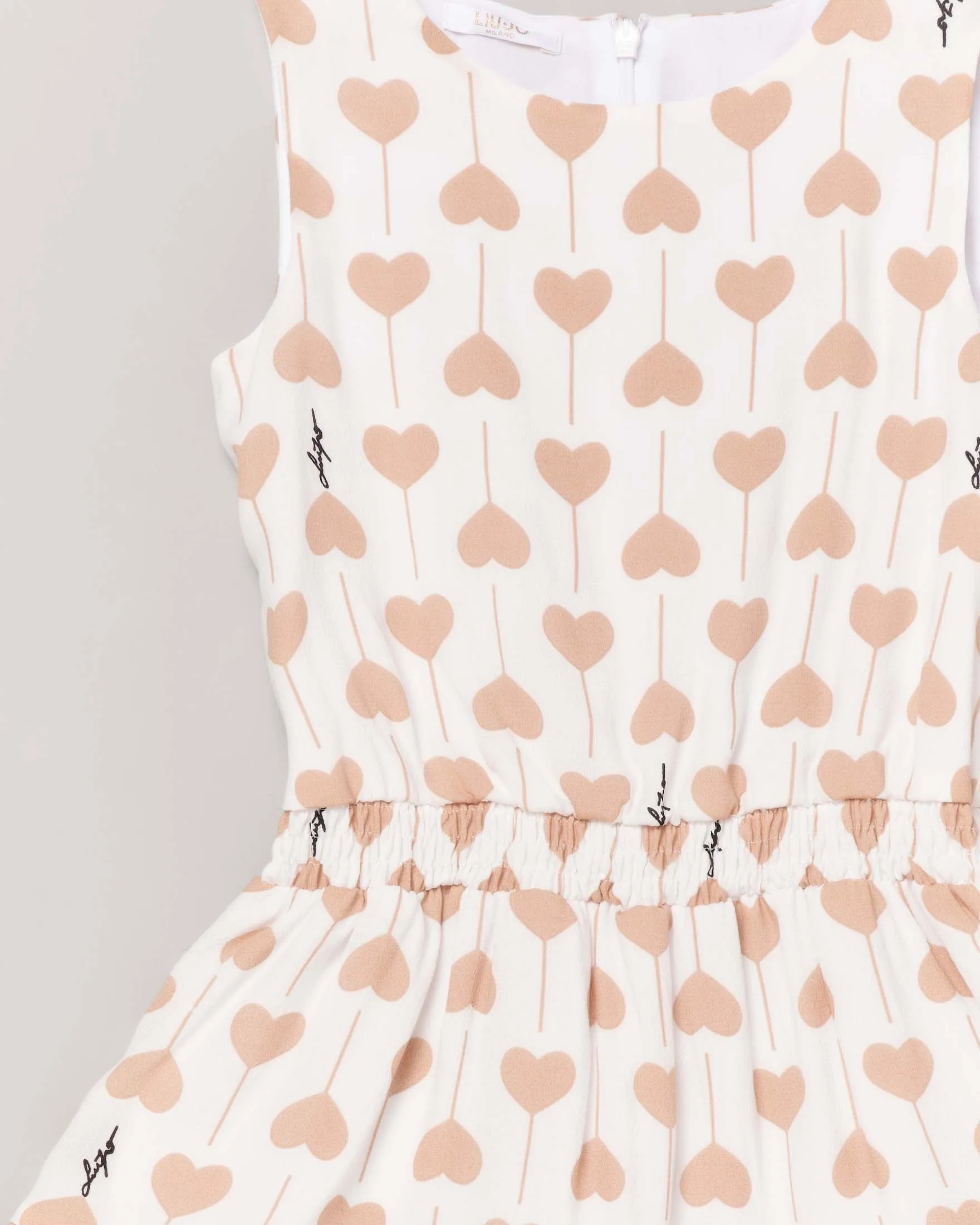 Abito bianco smanicato con stampa cuori cammello e balza al fondo 3-7 anni