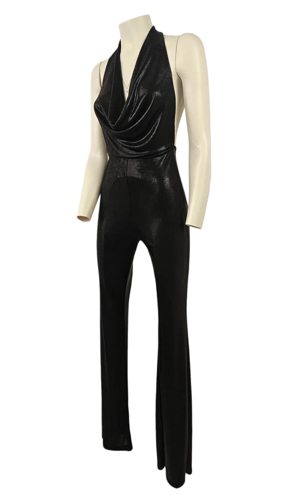 Abito tuta elegante con pantalone schiena nuda