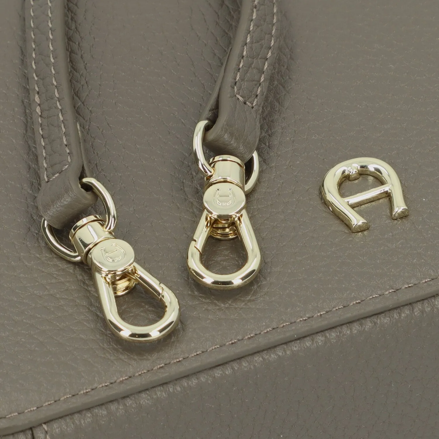 AIGNER Diadora Borsa a tracolla Pelle 19 cm
