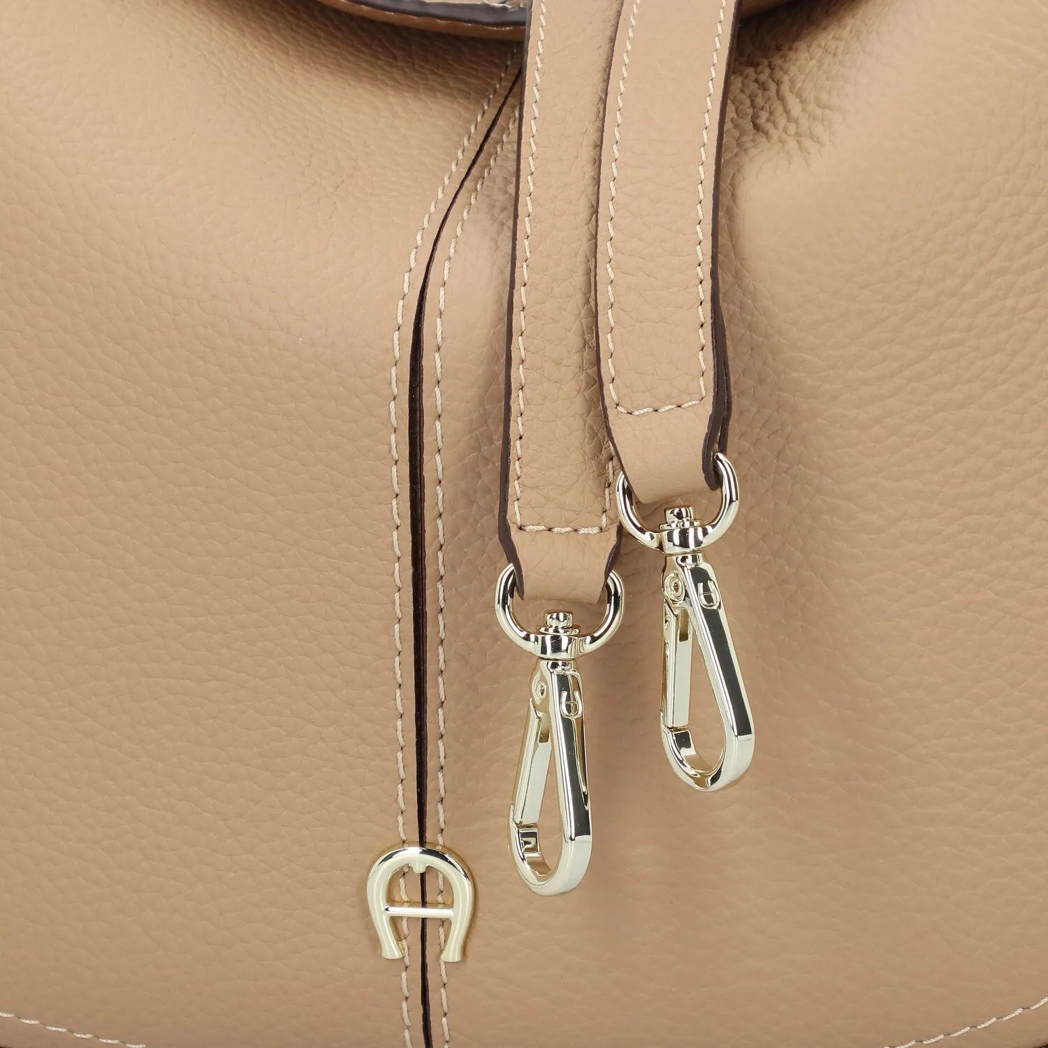 AIGNER Savannah Borsa a tracolla Pelle 32 cm
