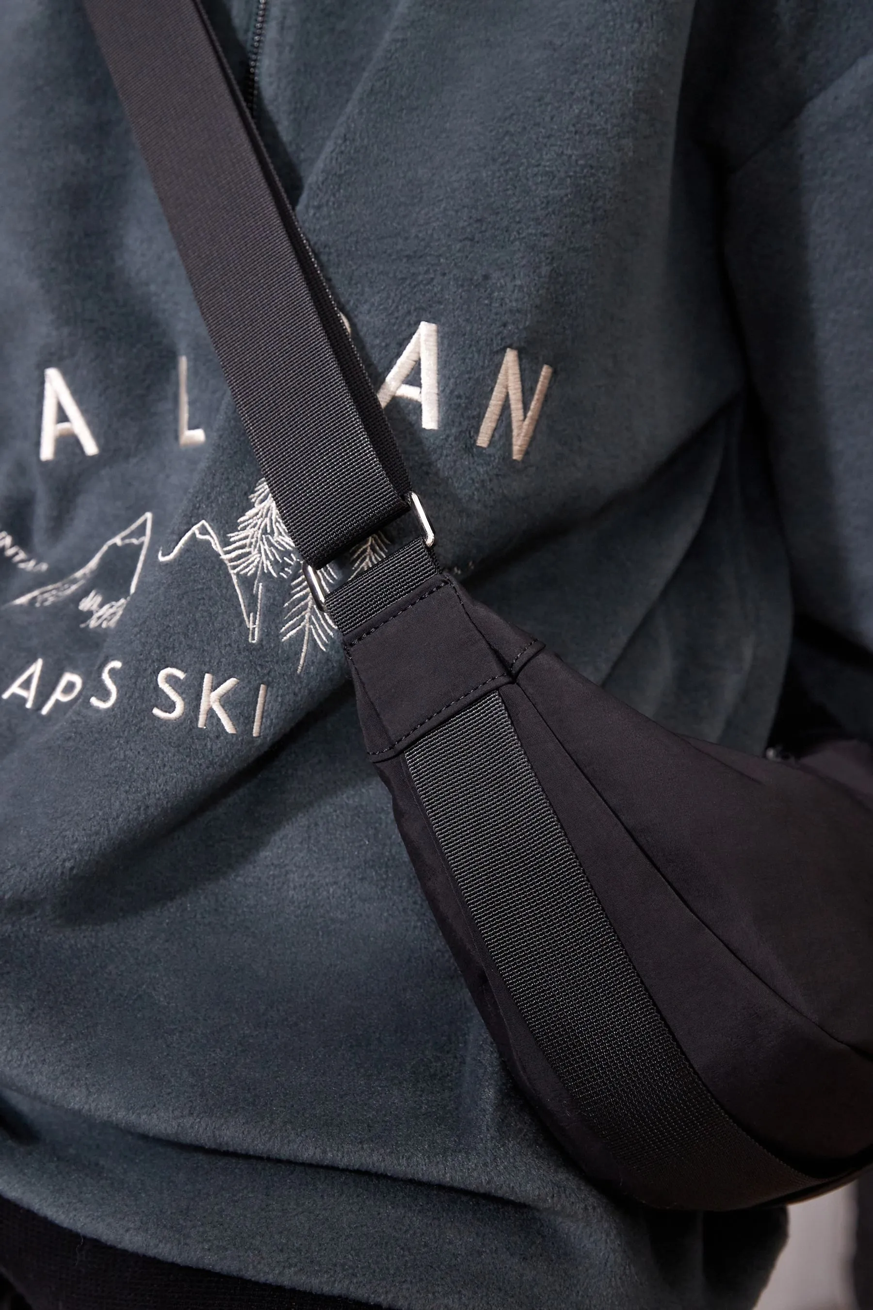 Borsa a tracolla con cinturino    