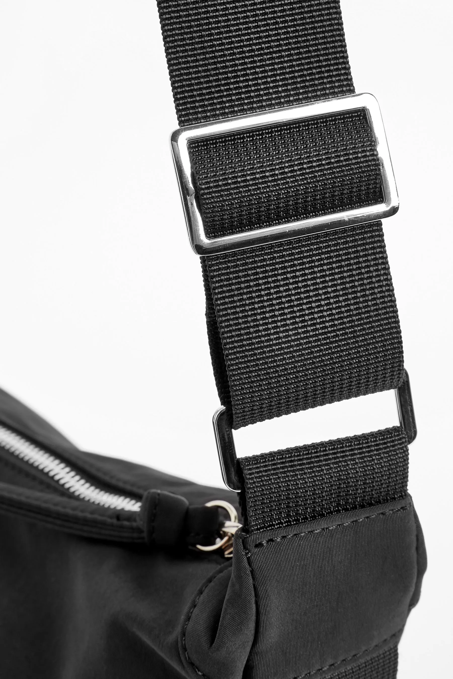 Borsa a tracolla con cinturino    