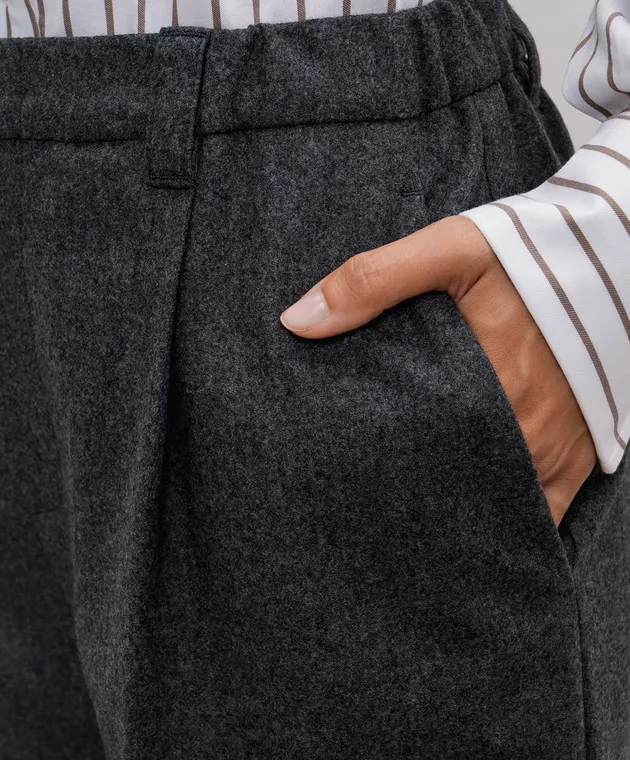 Brunello Cucinelli Pantaloni grigi realizzati in lana e cashmere MD588P8632