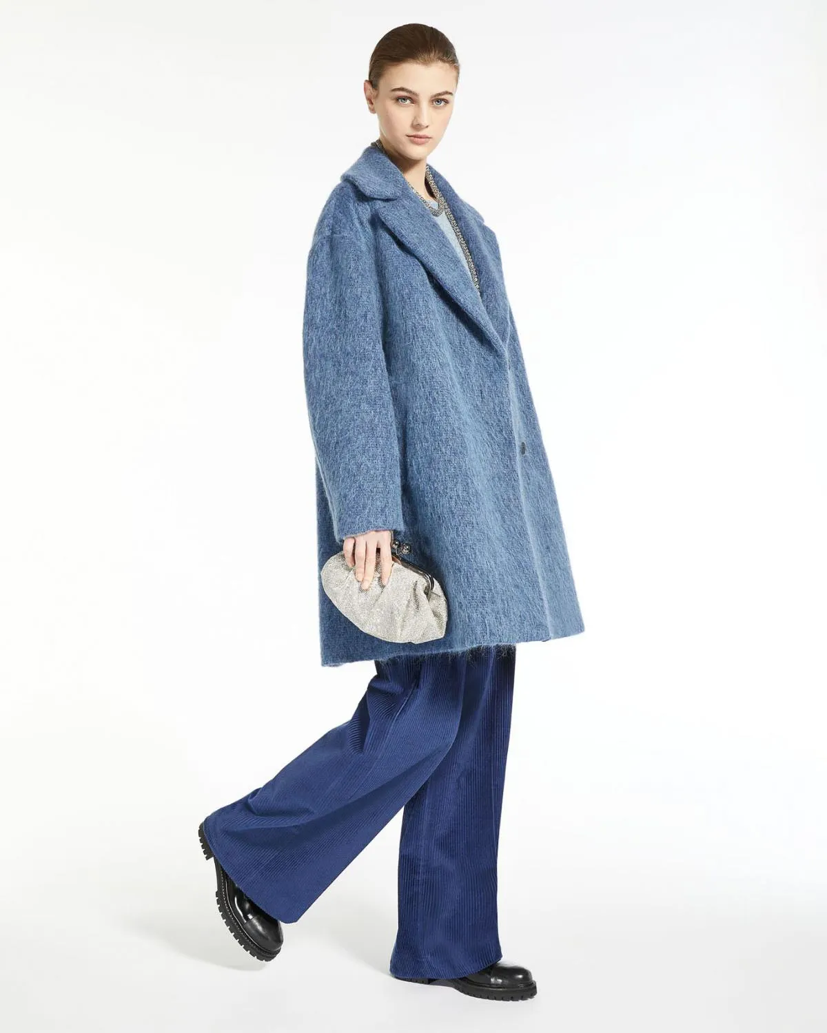 Cappotto color avio in mohair e alpaca con collo a rever ampio