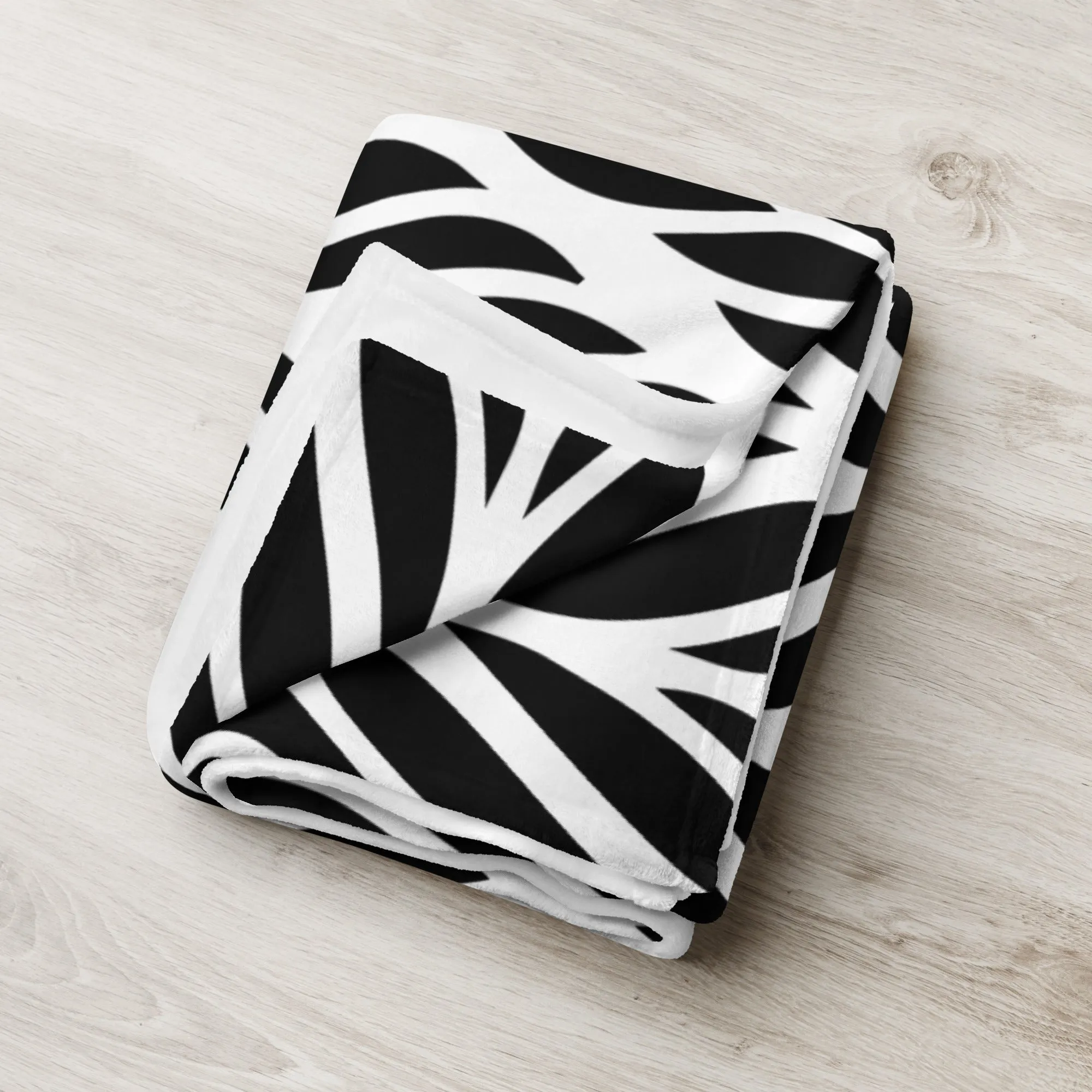 Coperta bianca e nera
