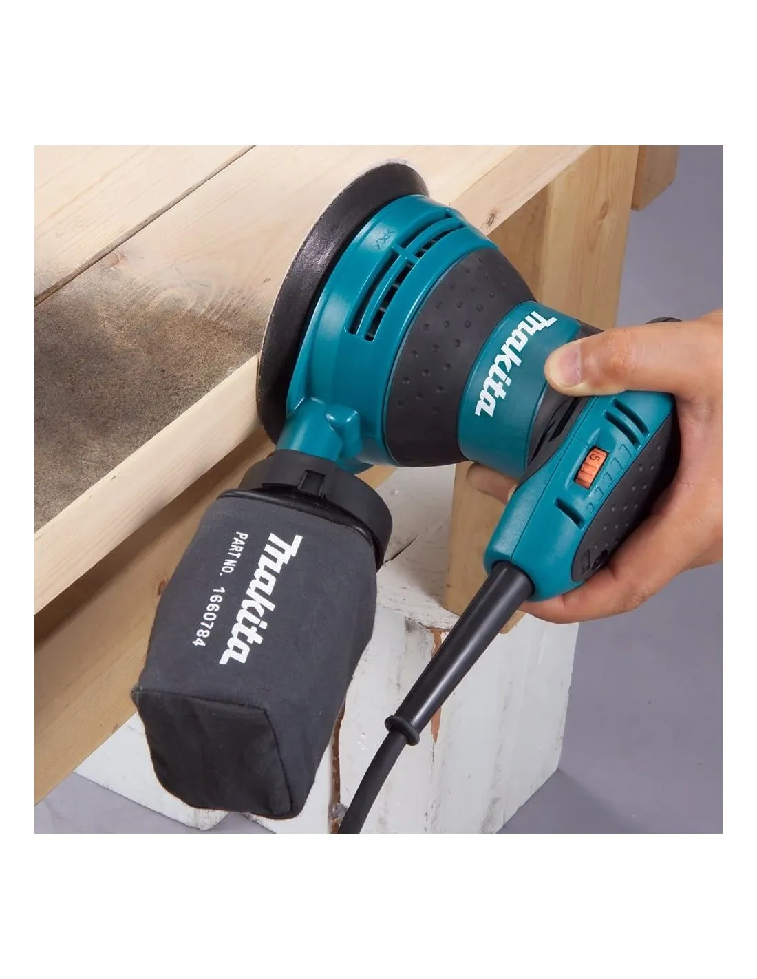 Makita Levigatrice orbitale BO5031K