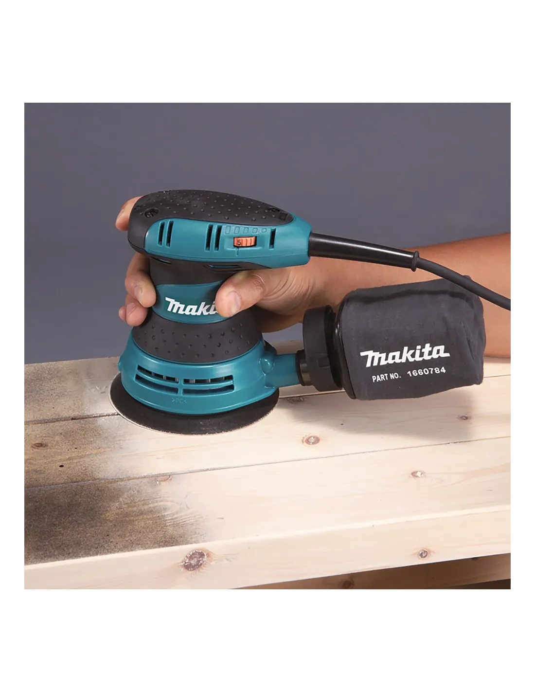 Makita Levigatrice orbitale BO5031K