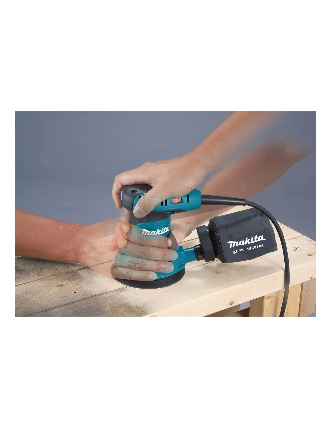 Makita Levigatrice orbitale BO5031K
