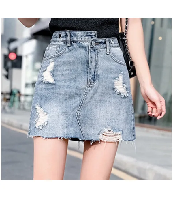 Minigonna denim con occhielli
