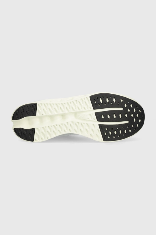 On-running scarpe da corsa Cloudsurfer
