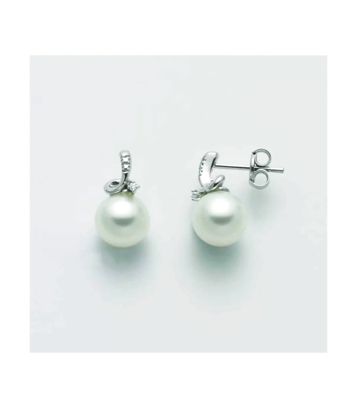 Orecchini Miluna Perle Diametro 7,5mm  Diamanti 0,01ct Oro Bianco 18Kt PER2423