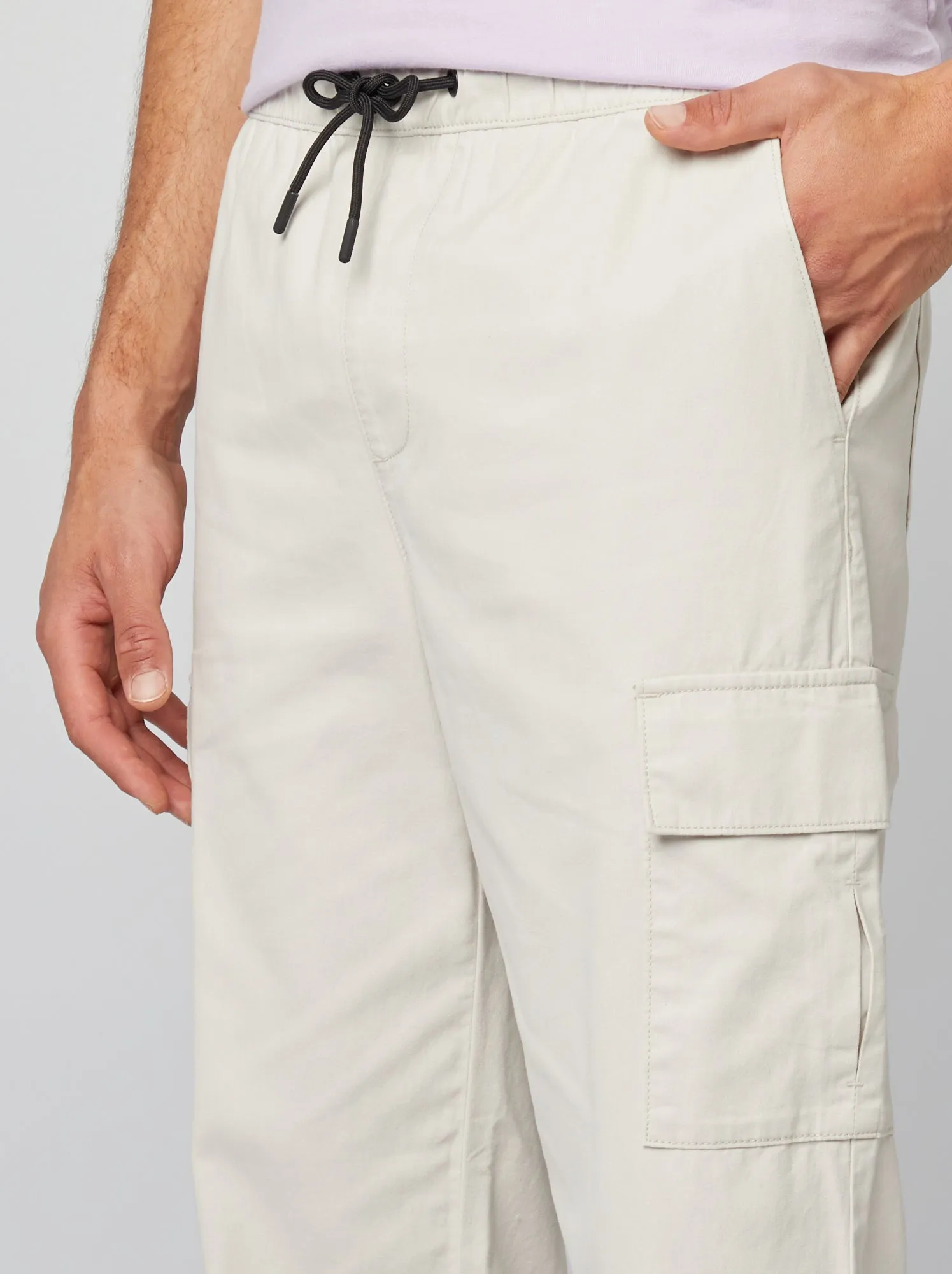 Pantaloni multitasche tinta unita - GRIGIO