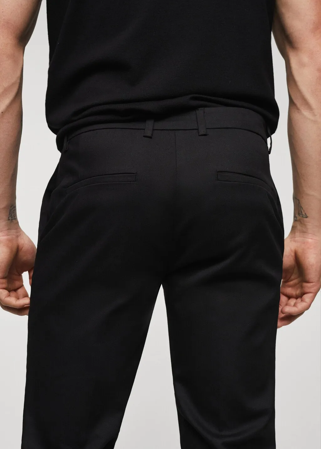 Pantaloni stile "chino" slim fit