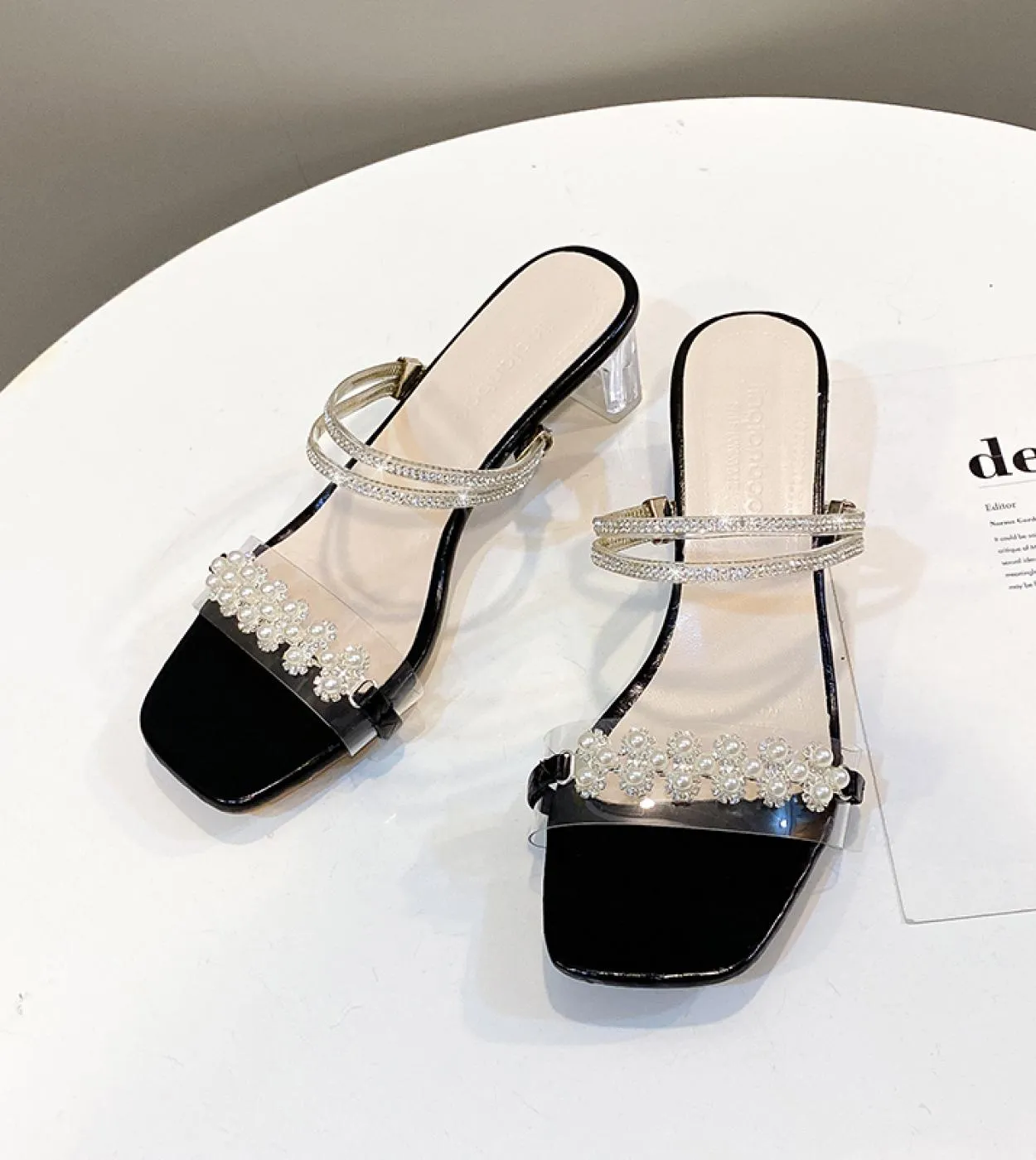 Pantofole alla moda con tacco spesso Pantofole da donna con tacco medio semplici e dolci Scarpe per sandali da donna Sandali est