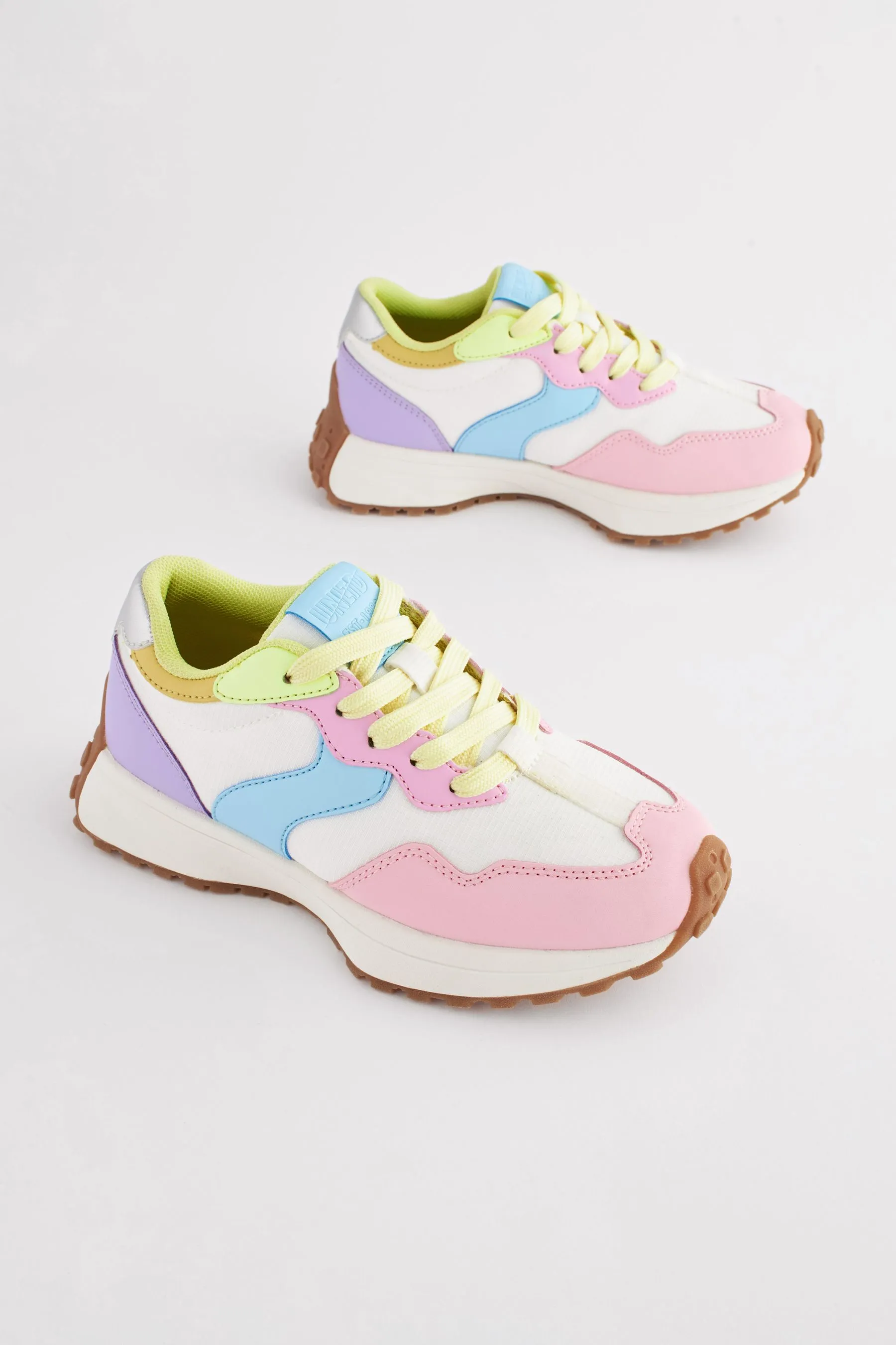 Pizzo-Up - Scarpe da ginnastica con suola spessa    