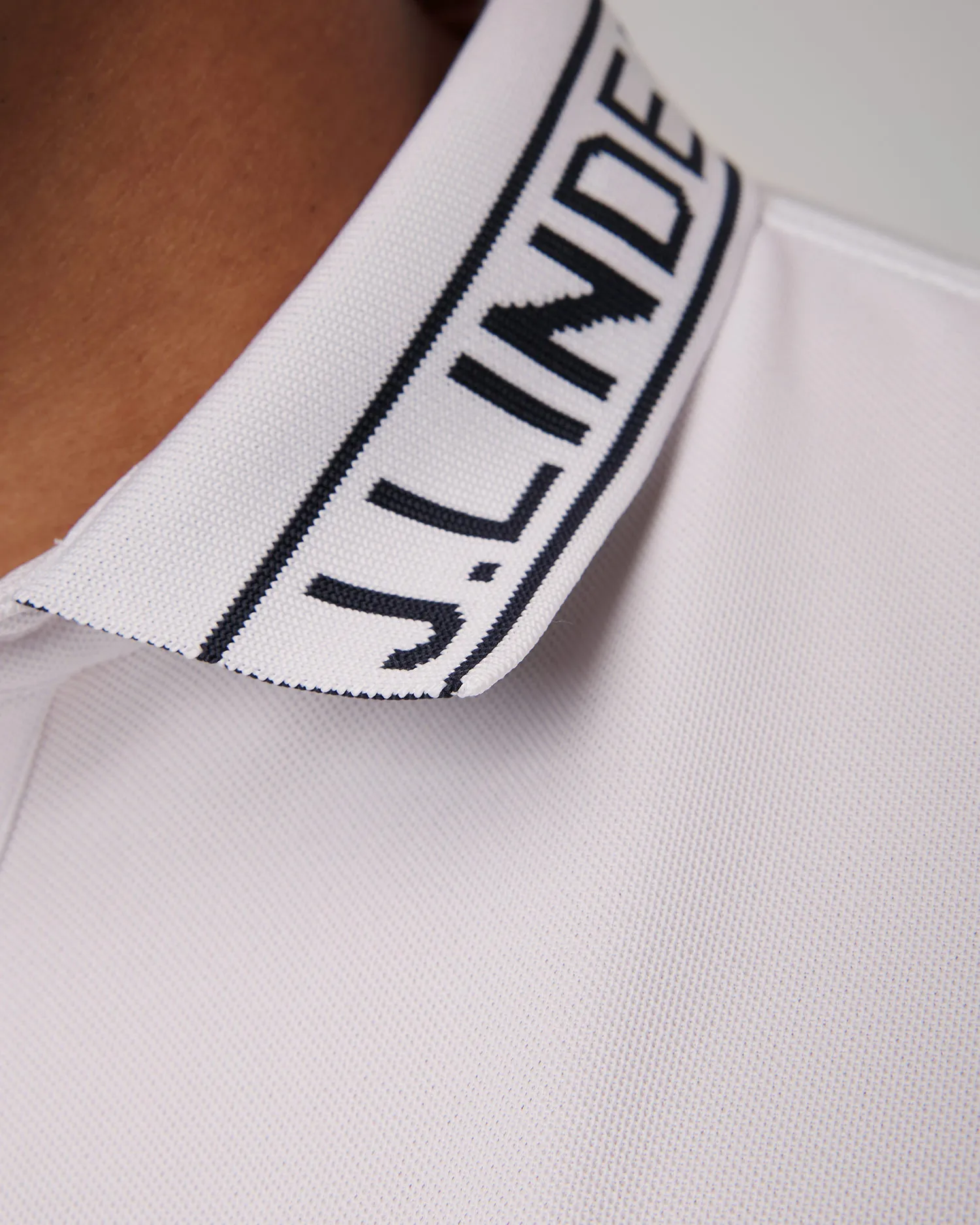 Polo bianca da uomo J.Lindeberg Austin GMJT09171-white