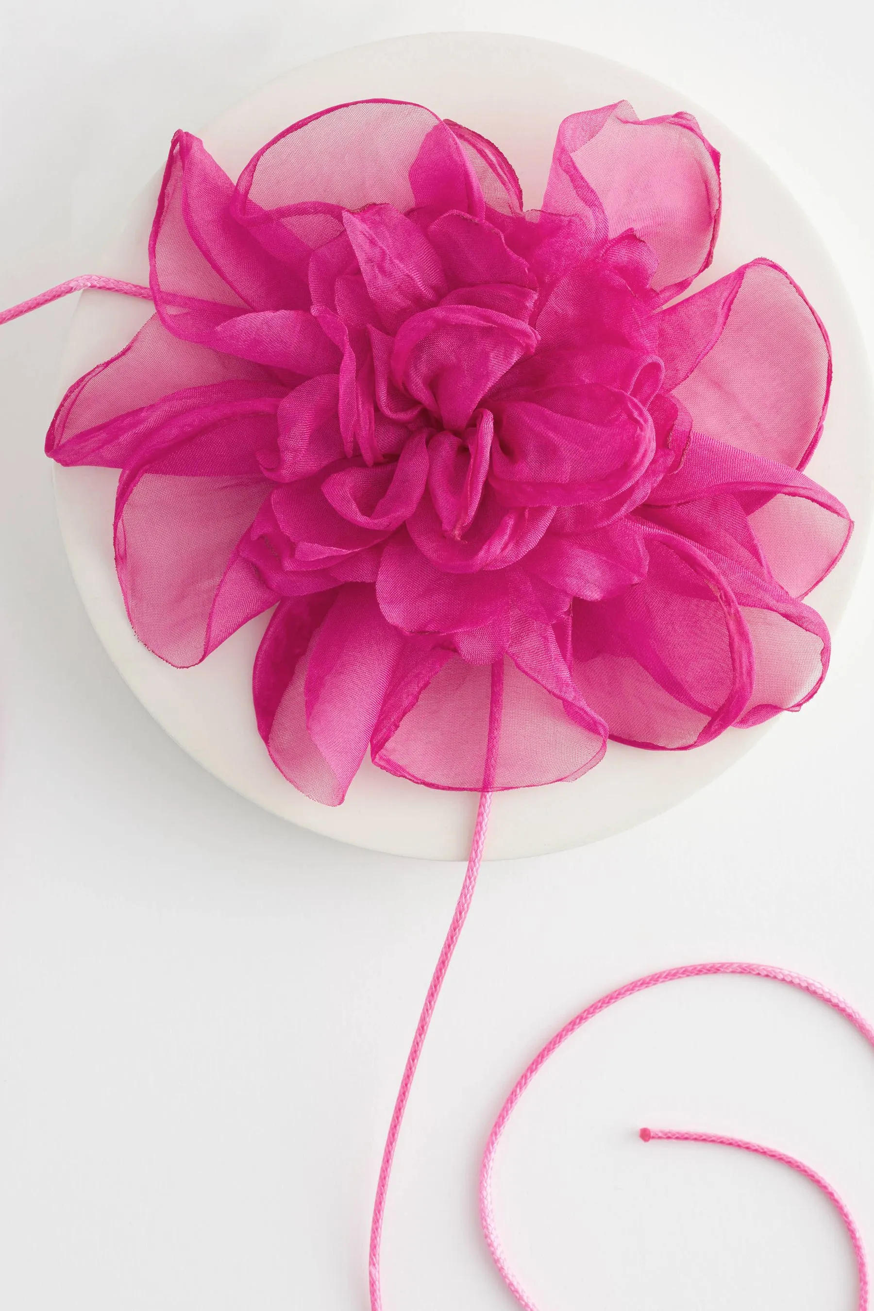 Rosa  - Collarino floreale con corasge
