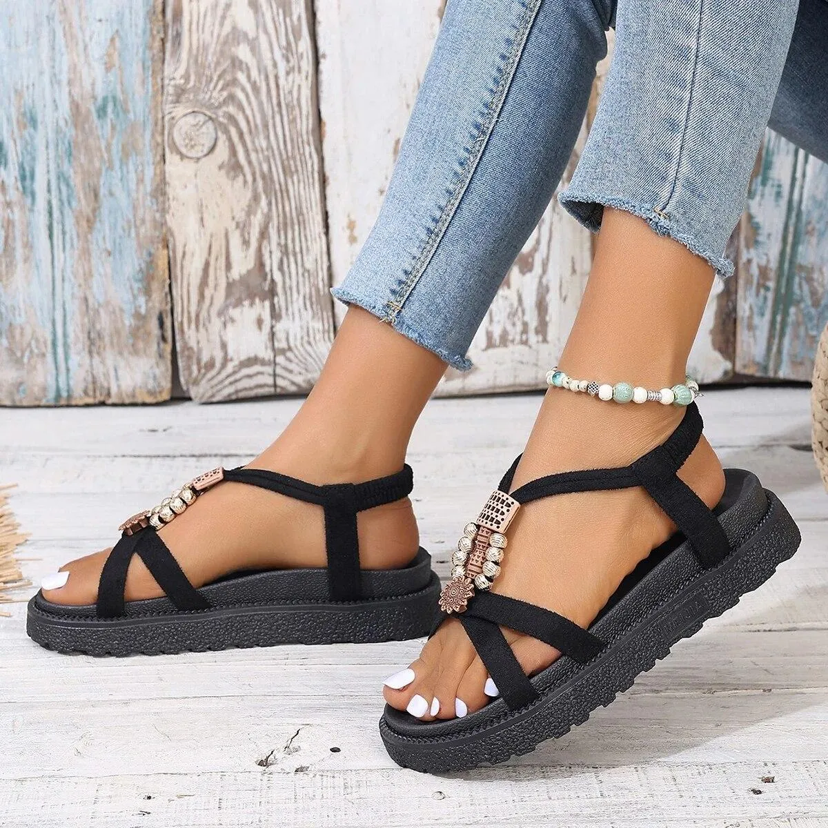 Sandali con tacco a zeppa con perline per donna Estate 2024 scarpe da gladiatore con plateau sandali da spiaggia antiscivolo con