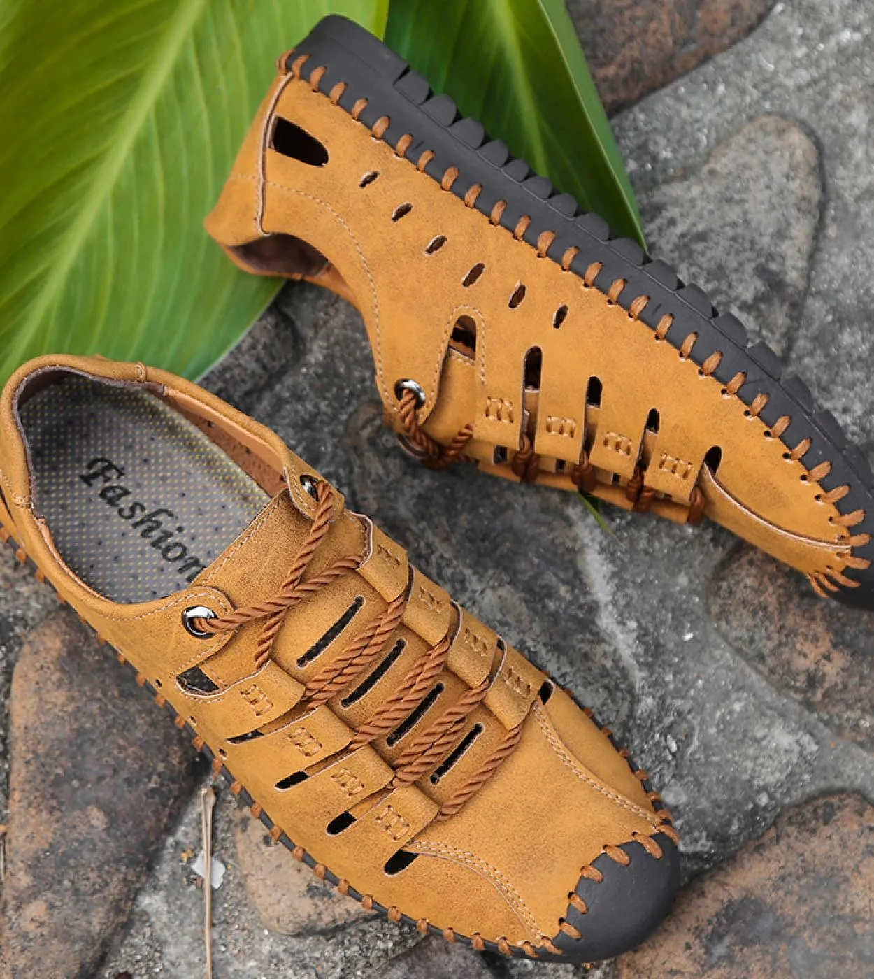 Sandali da uomo Comode scarpe casual da esterno 2023 Summer Beach Casual Walking Sneakers da uomo Sandali casual da spiaggia da