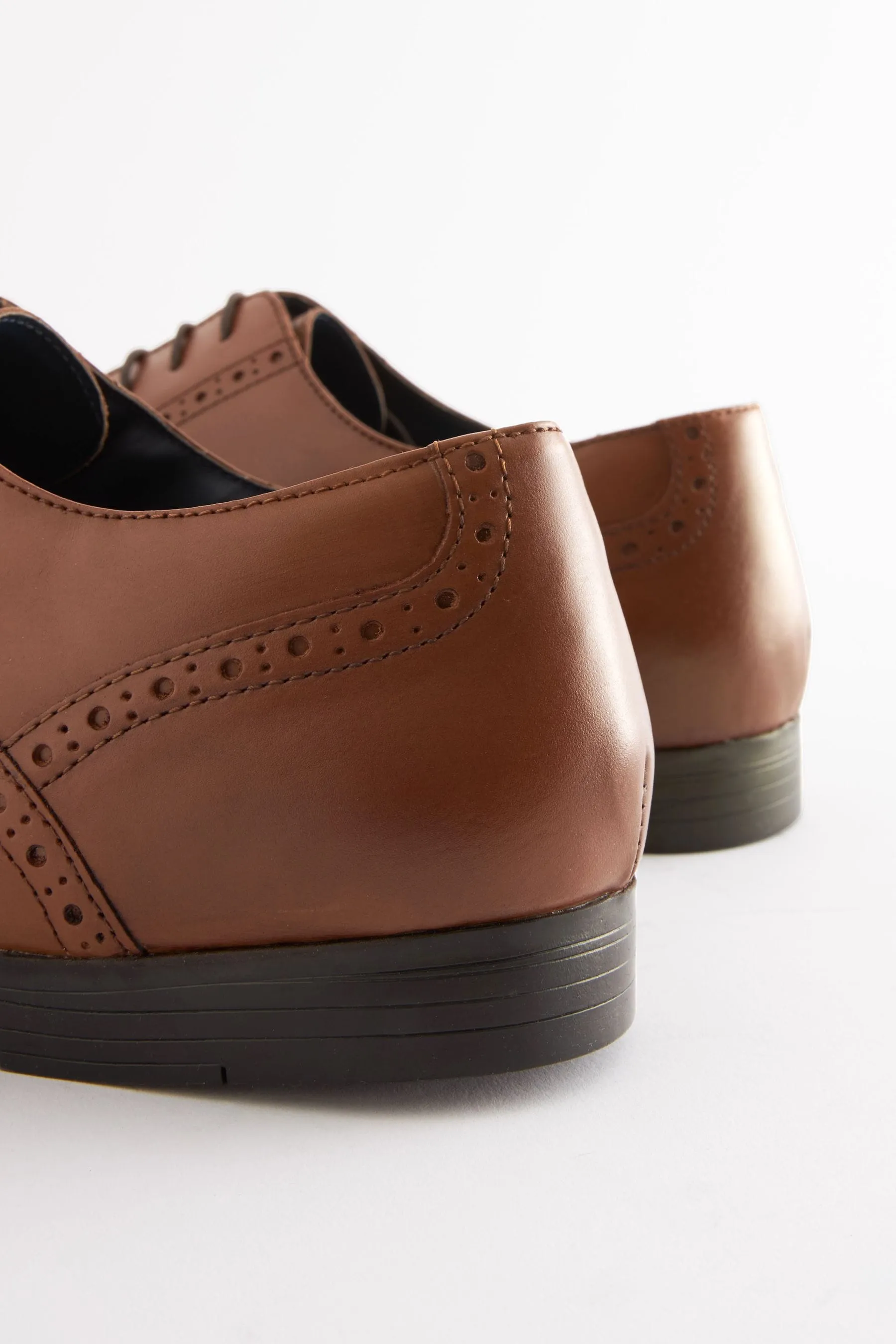 Scarpe brogue Oxford in pelle    
