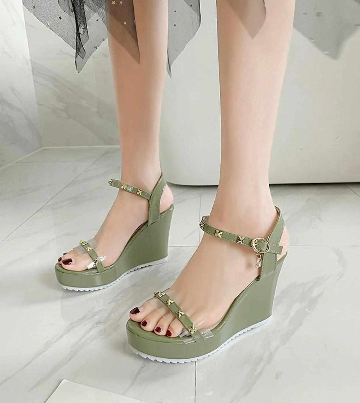 Scarpe con rivetti trasparenti per donna Abito estivo Sandali eleganti Piattaforma con zeppa Scarpe casual da spiaggia da donna