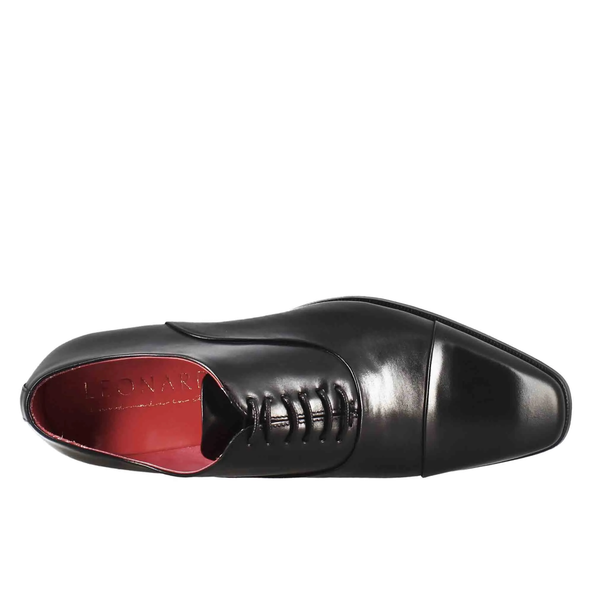 Scarpe francesine con puntale in pelle color nero
