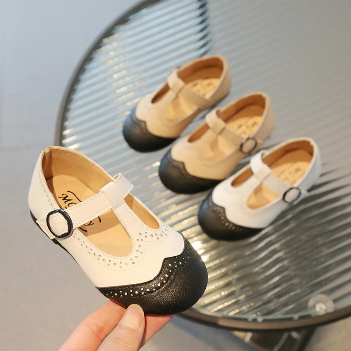 Scarpe in pelle da ragazza alla moda T legate Scarpe da scuola personalizzate per studenti con cuciture casual Scarpe da princip