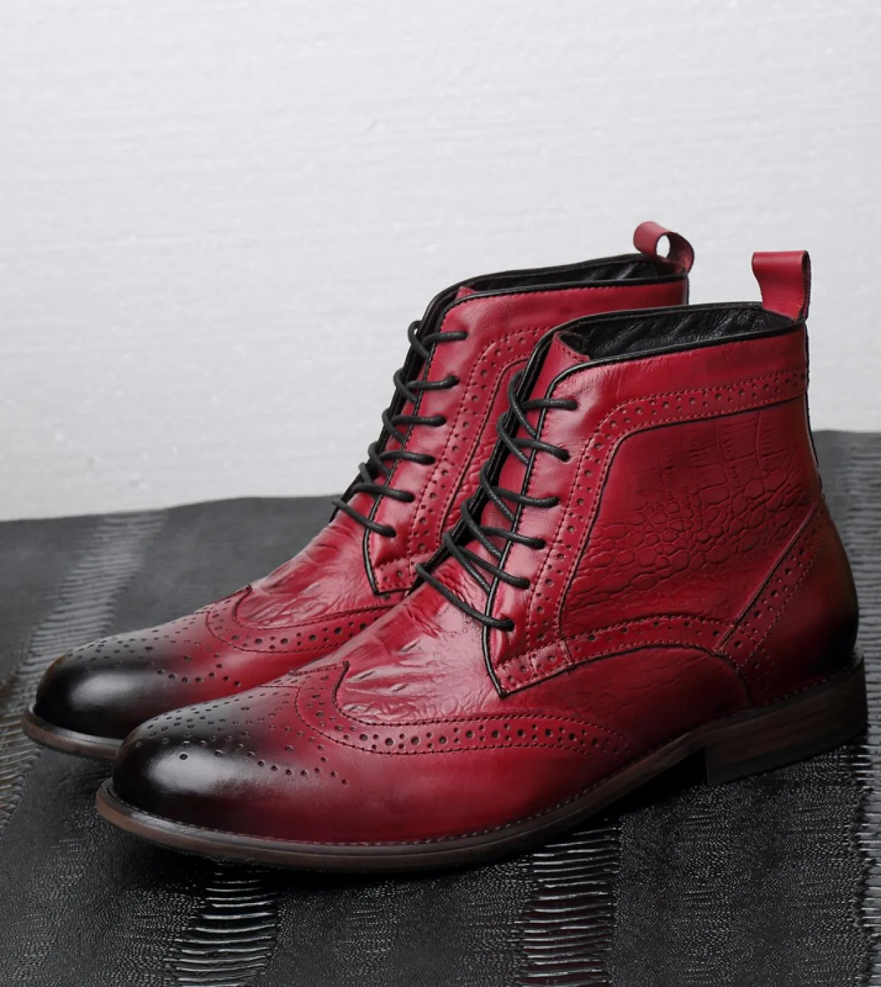 Stivali casual da uomo in vera pelle di marca di lusso Scarpe brogue di alta qualità Stivaletti da lavoro Design Stivali da uomo