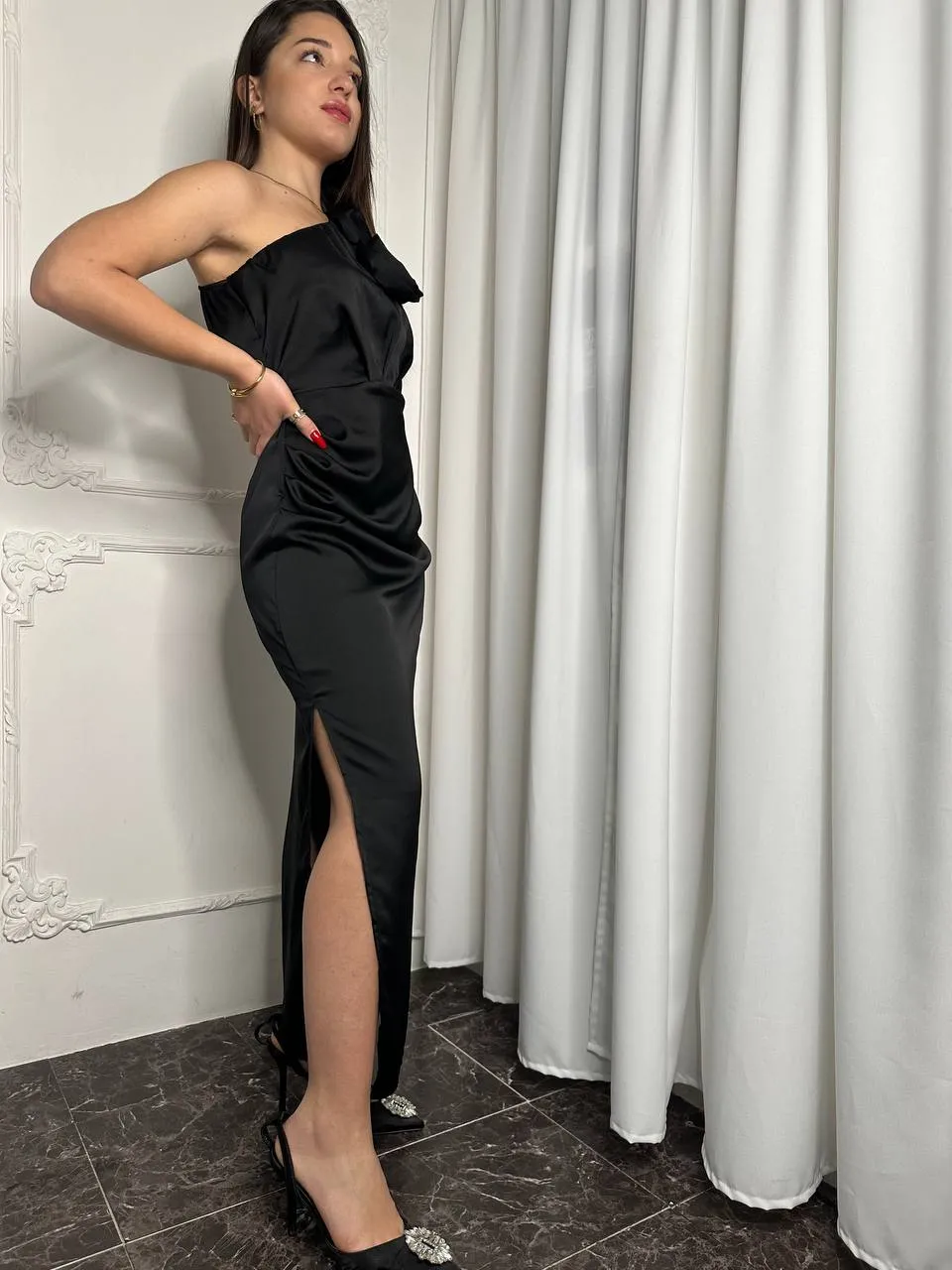 Vestito Monospalla Rose black